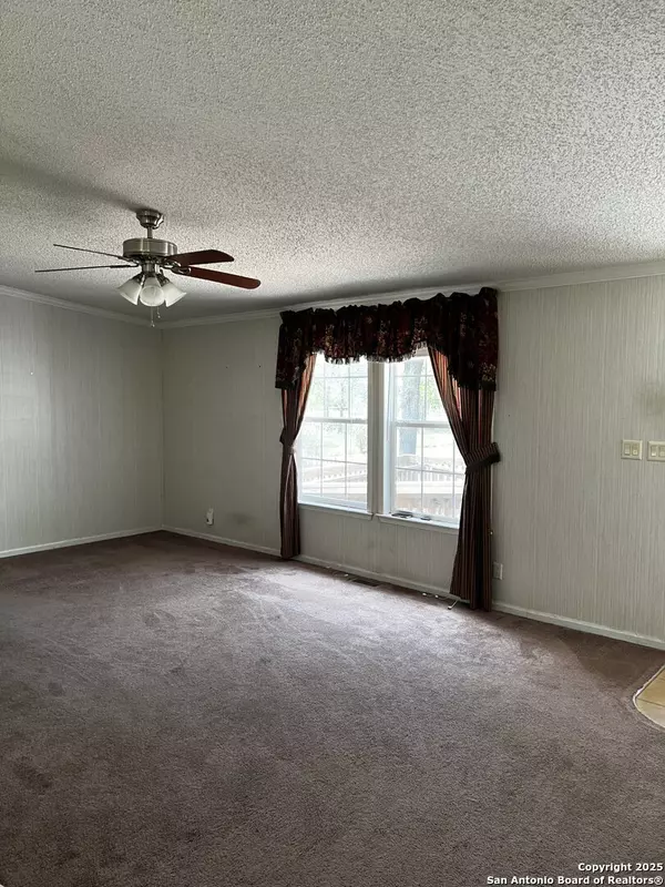 San Antonio, TX 78264-4650,1920 Hickory Way