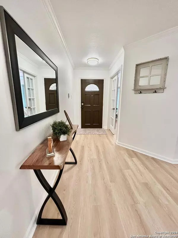 San Antonio, TX 78258-1935,1322 OAK PATH
