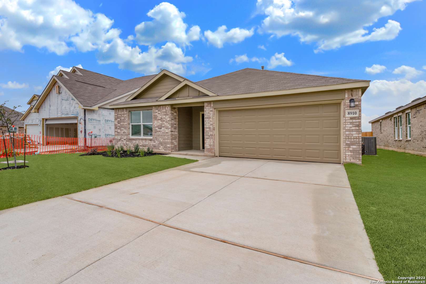 Seguin, TX 78152,8910 Rancher Place