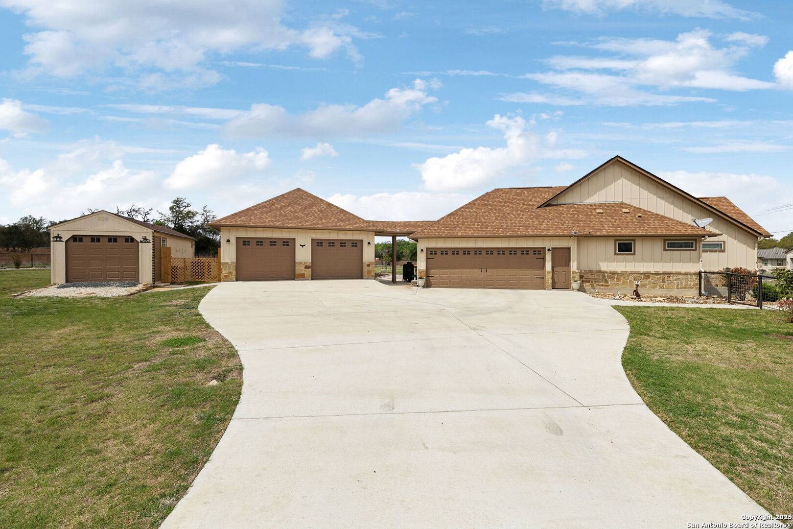 Blanco, TX 78606,318 John Price