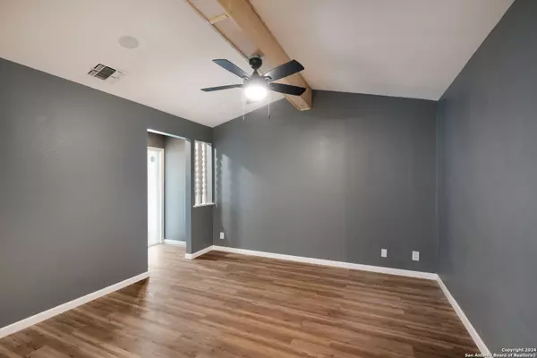San Antonio, TX 78249,6625 spring lark