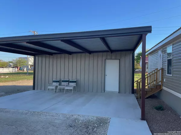 Harper, TX 78631,144 School St