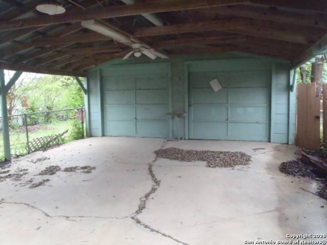San Antonio, TX 78223,335 Hot Wells