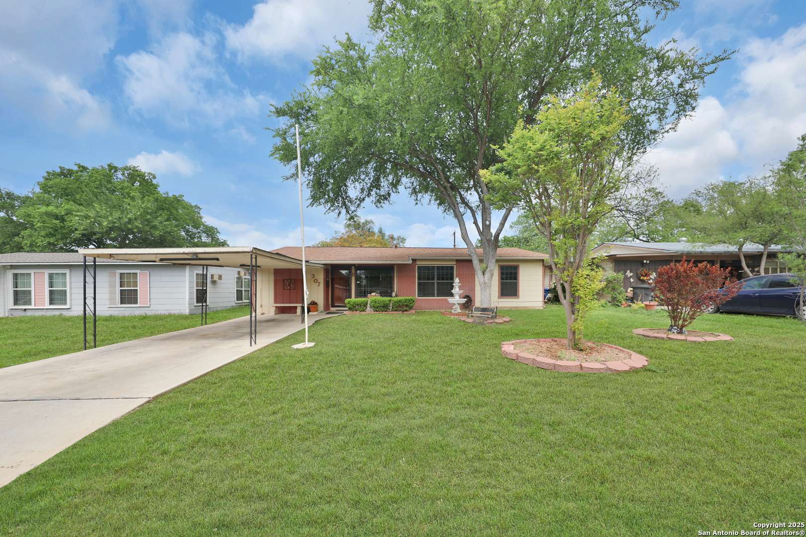 307 Trudell, San Antonio, TX 78213
