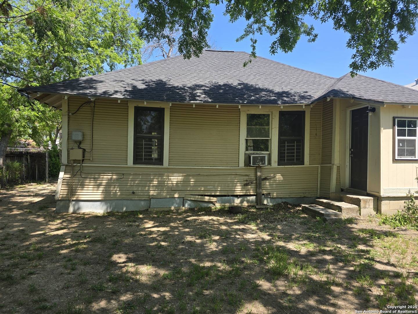 San Antonio, TX 78223,306 Monticello