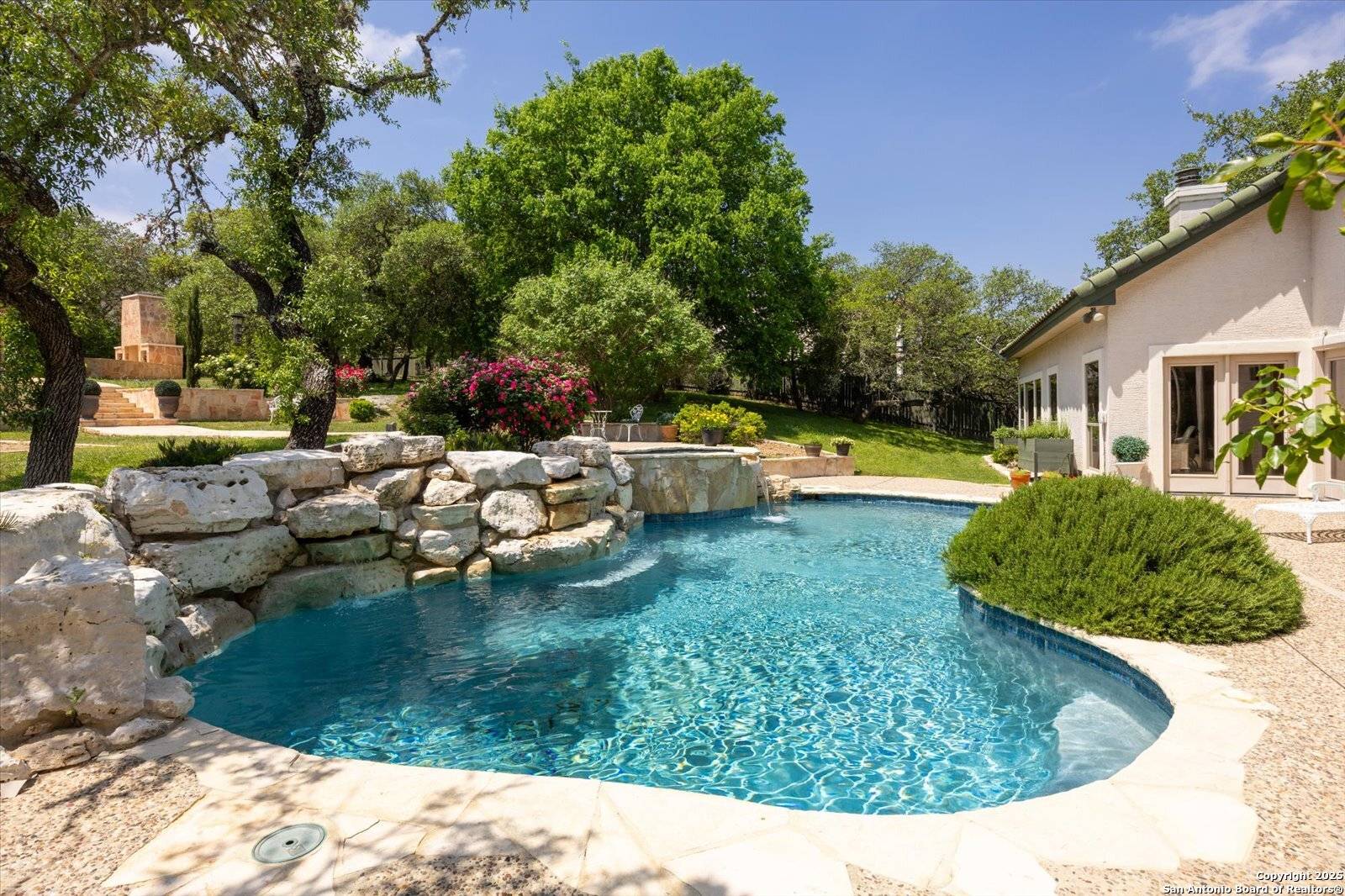 Fair Oaks Ranch, TX 78015,8608 Willow Wind