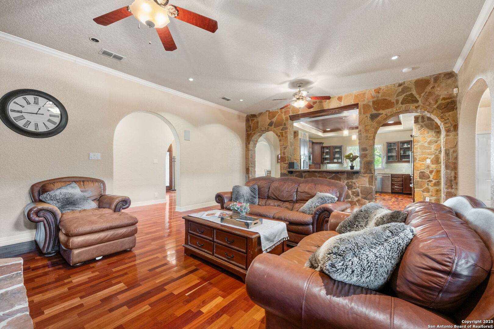 San Antonio, TX 78266,20725 Wahl