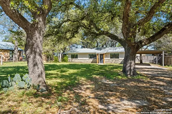 Johnson City, TX 78636,512 Pecan Dr