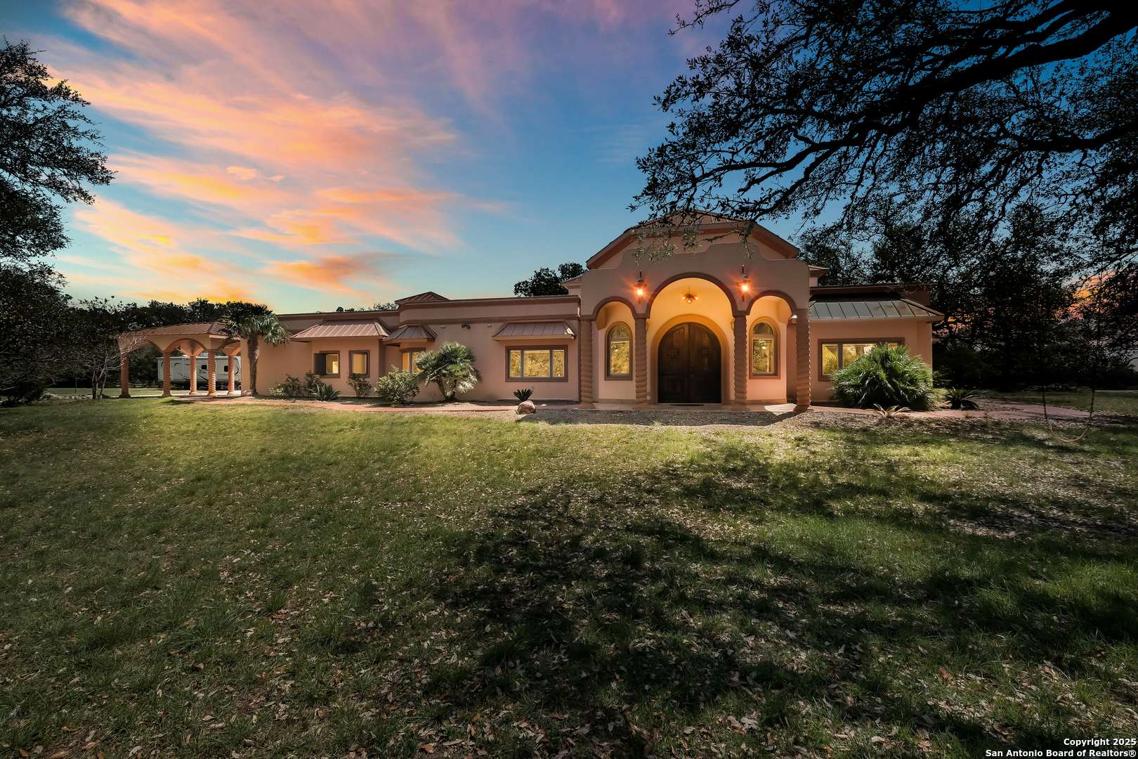 255 Winding Meadow Ln, Spring Branch, TX 78070