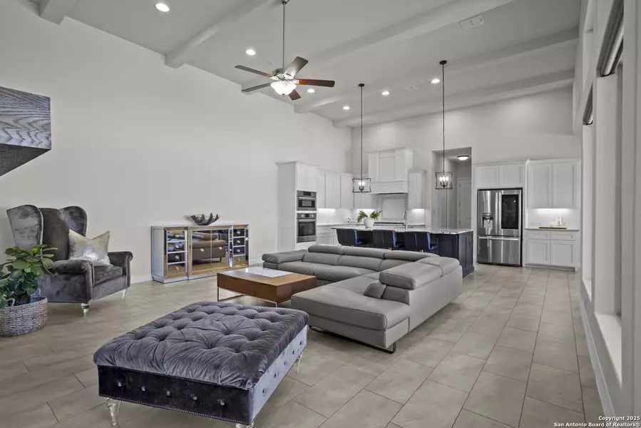 7106 Bluff Run, San Antonio, TX 78257