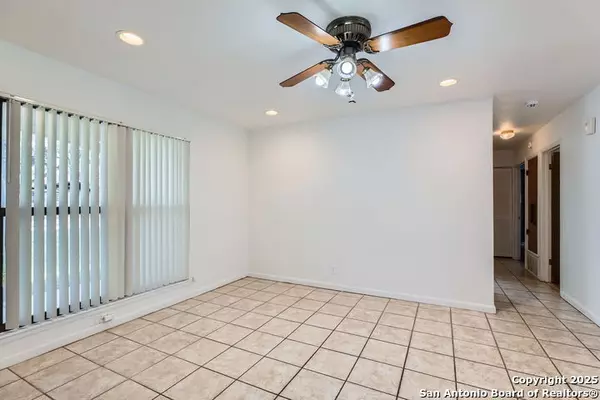 Kirby, TX 78219,5418 Eclipse St