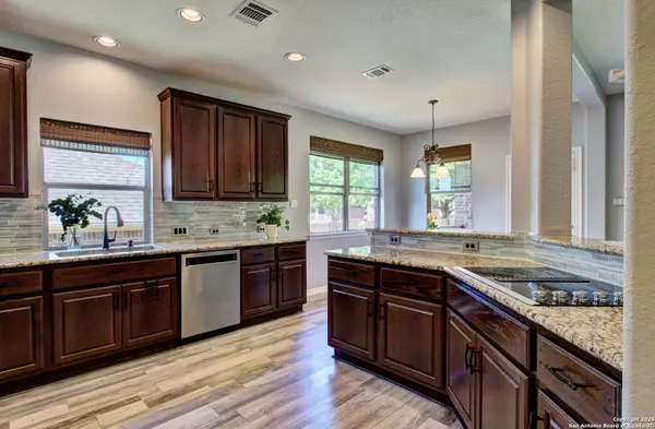 Schertz, TX 78154,825 Mesa Verde