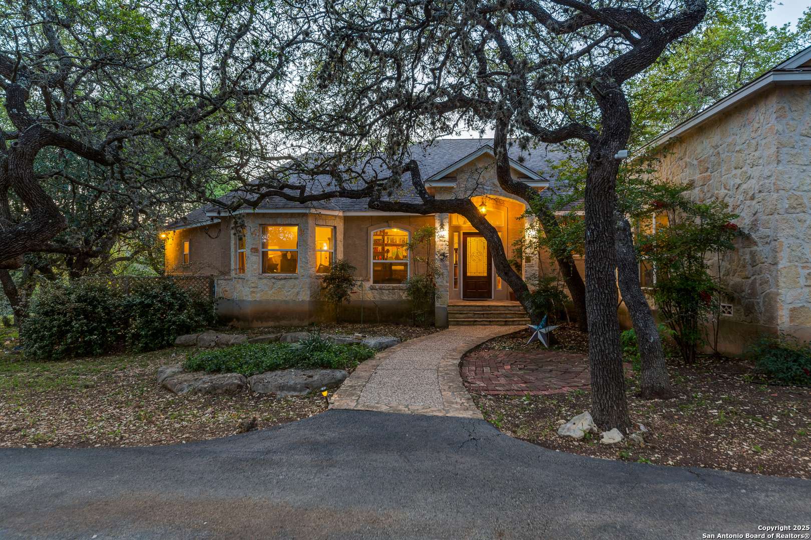 Mico, TX 78056,177 County Road 2767
