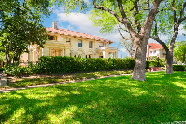 San Antonio, TX 78212,228 Mulberry Ave