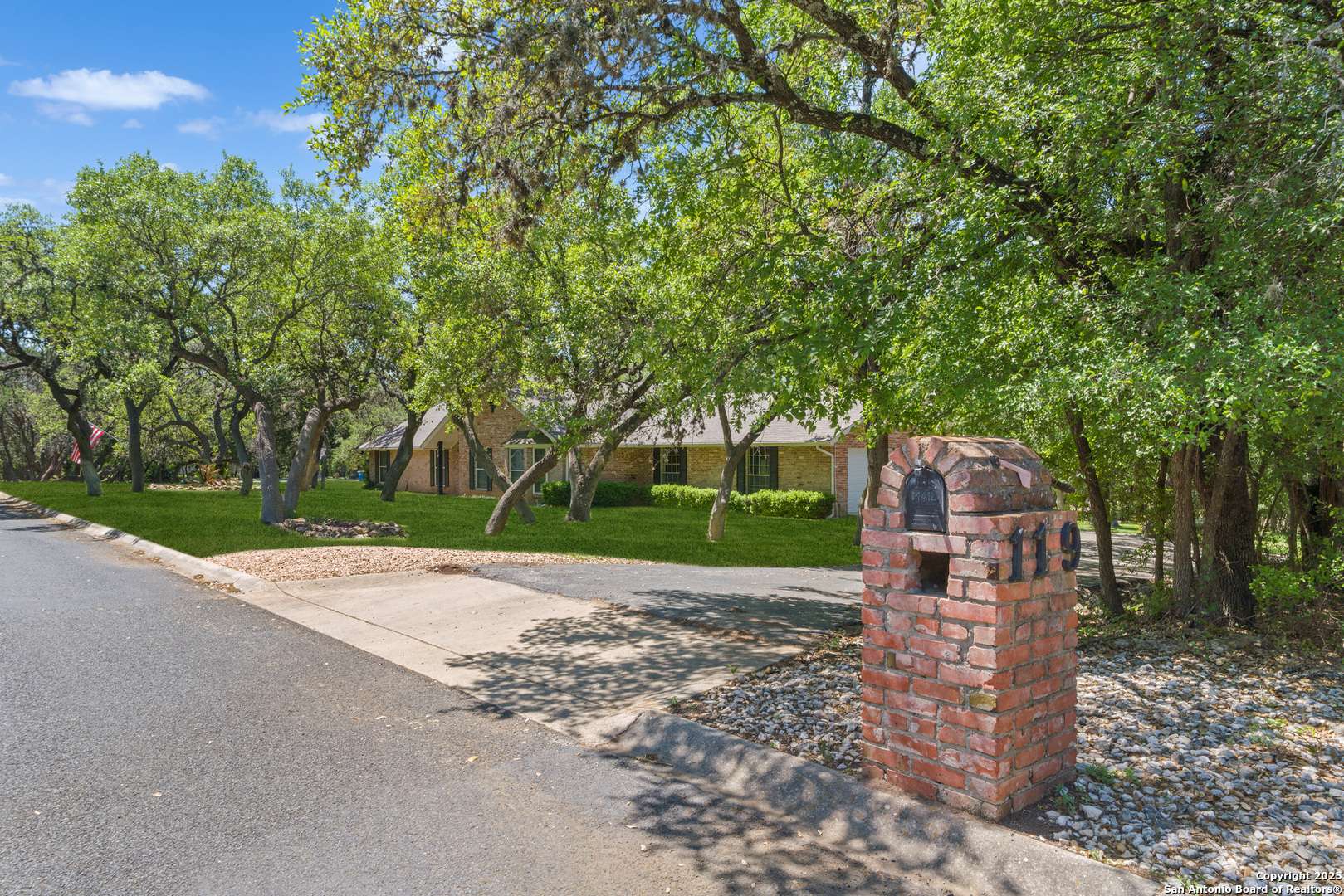 Shavano Park, TX 78231,119 Mossy Cup St