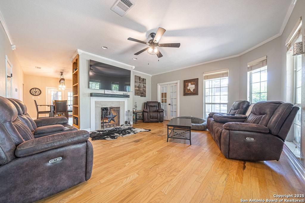 Kingsbury, TX 78638,771 Hillje