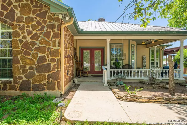 Kingsbury, TX 78638,771 Hillje
