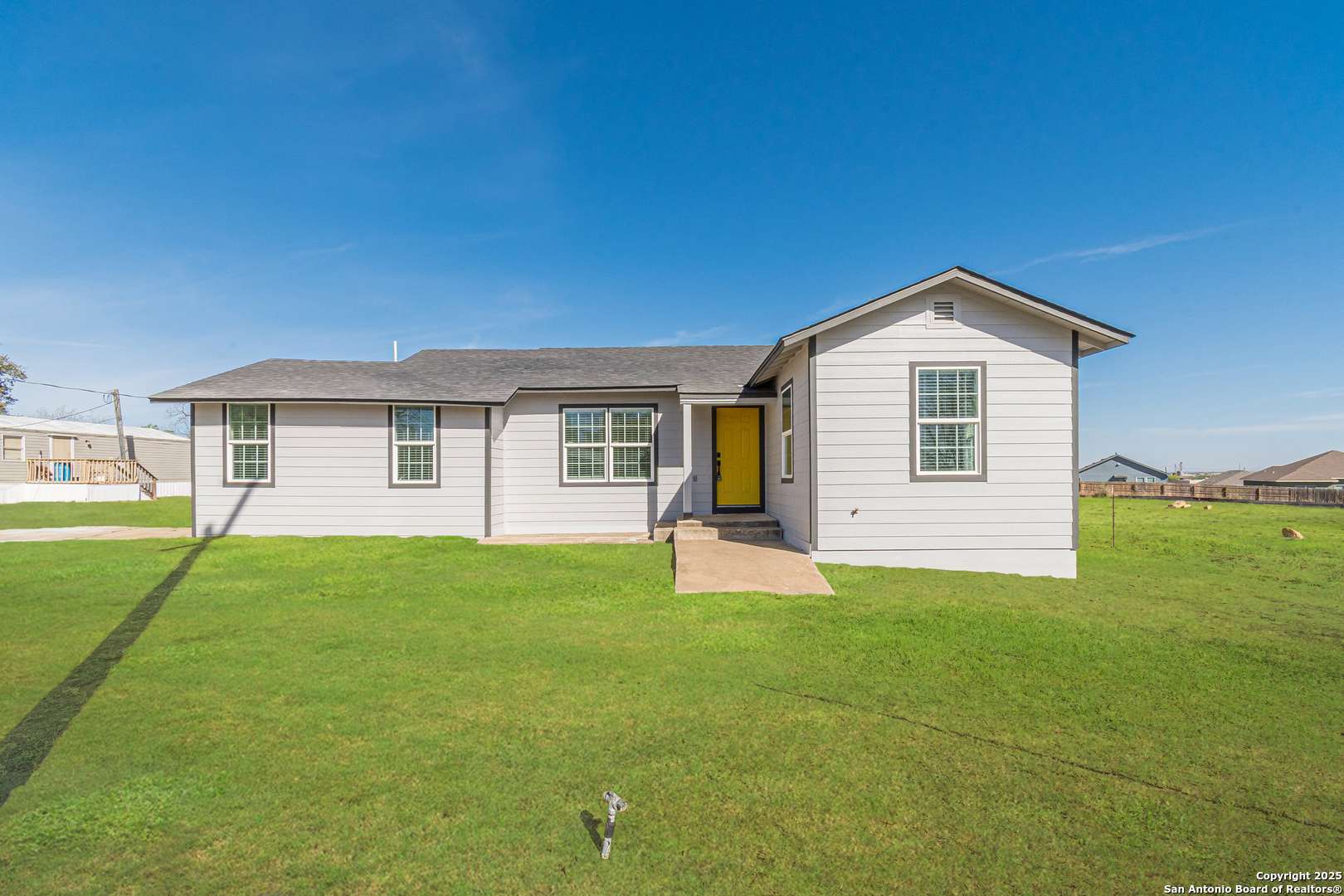1313 Hickory, Jourdanton, TX 78026
