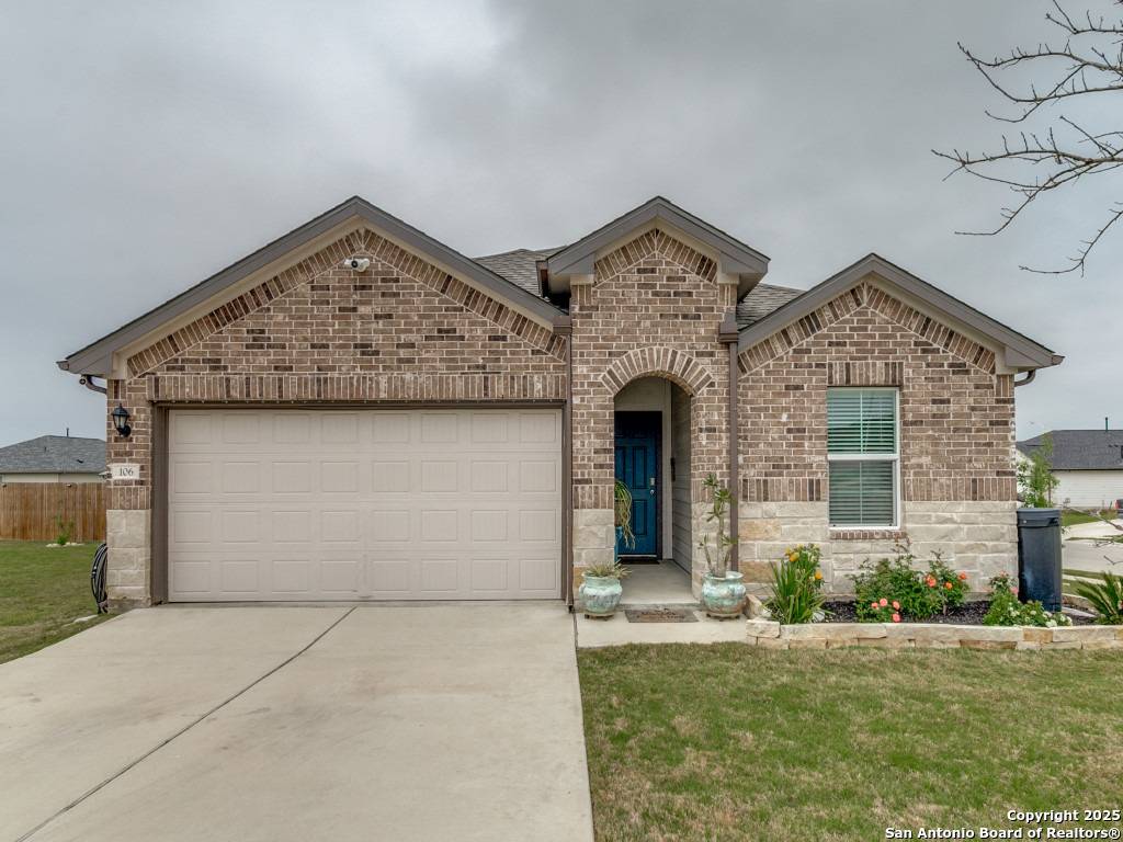 San Marcos, TX 78666,106 Half Moon Ct