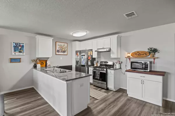 New Braunfels, TX 78130,374 Kowald