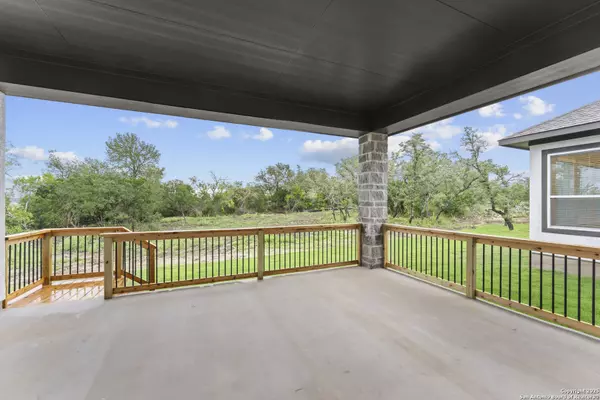 Castroville, TX 78009,194 Christian