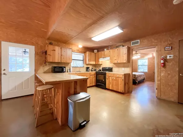 Concan, TX 78838,1381 County Road 348