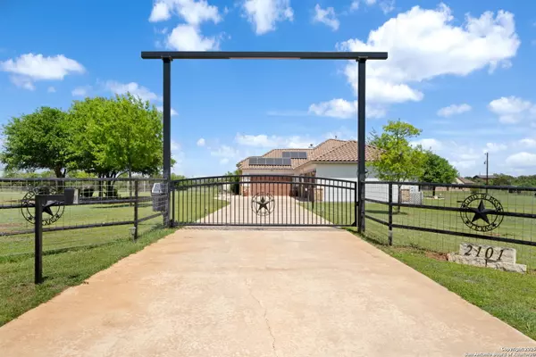 New Braunfels, TX 78132,2101 Oak Valley