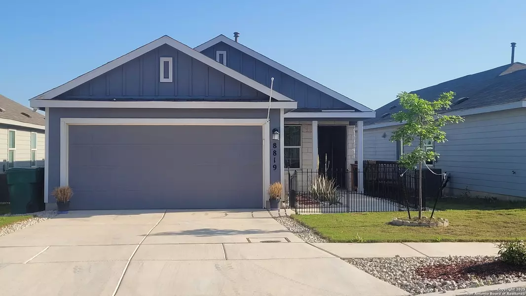 8819 Barrow Path, Converse, TX 78109-0070