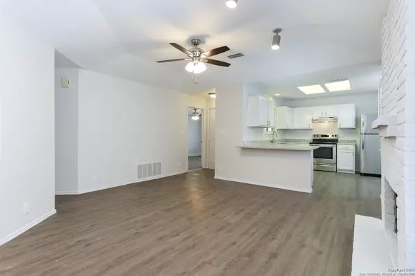 San Antonio, TX 78244,6334 Candleview