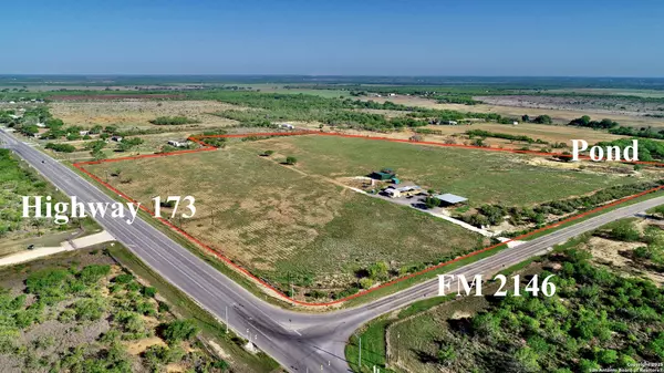 6286 FM 2146, Jourdanton, TX 78026