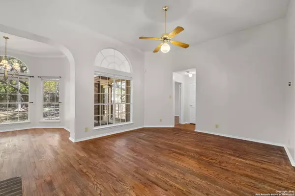 San Antonio, TX 78216,13706 Morningbluff