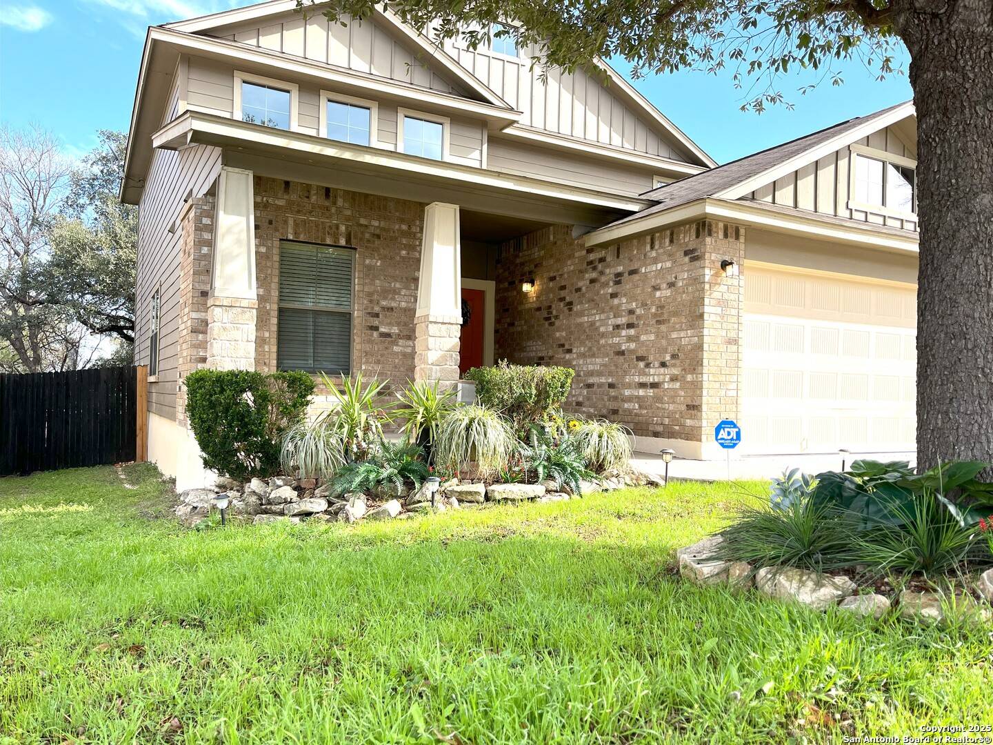 San Antonio, TX 78245-2403,2014 Gray Fox Crk