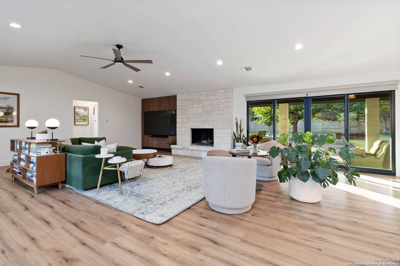New Braunfels, TX 78132,415 Windsor