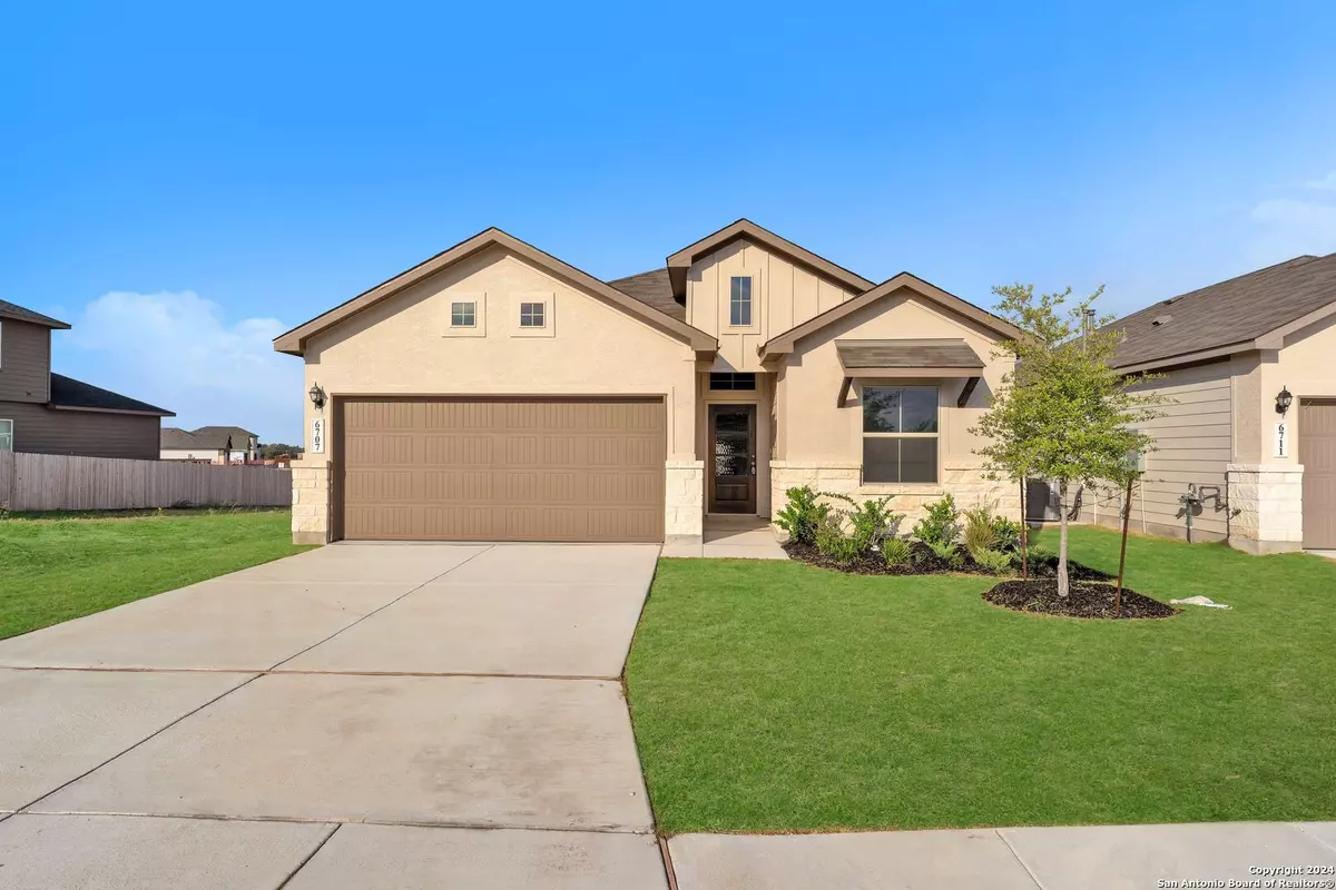 San Antonio, TX 78253,6743 Velma Path
