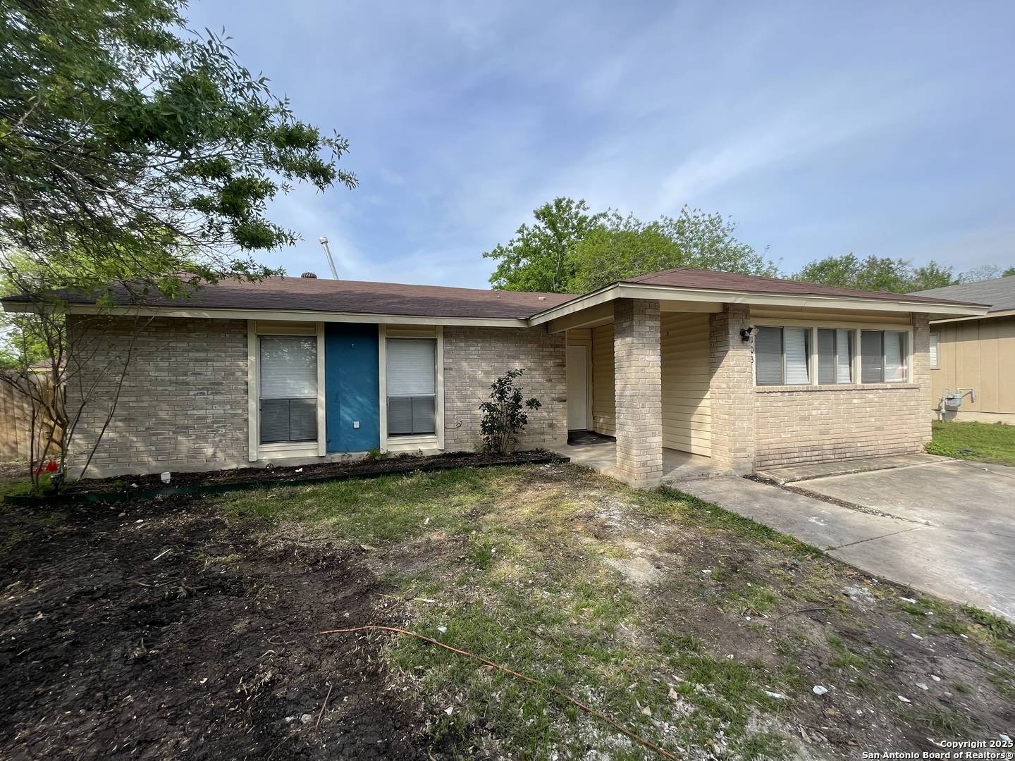 103 Meadow Way, Converse, TX 78109