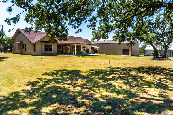 Bandera, TX 78003,265 Firewheel