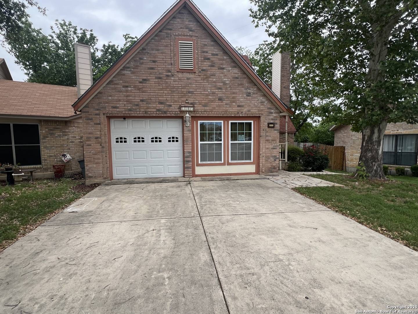 6415 Edinborough, Leon Valley, TX 78238