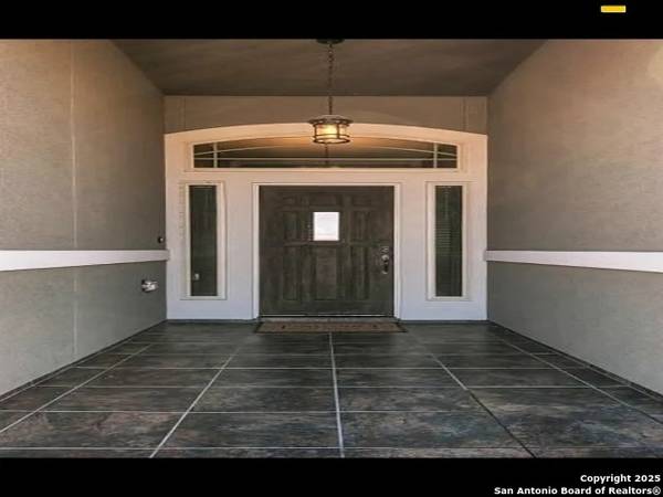 8318 Excalibur Rd, Corpus Christi, TX 78414
