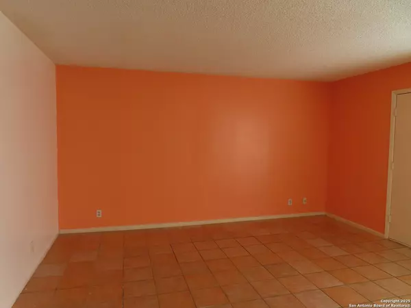 San Antonio, TX 78230-3107,9503 Powhatan UNIT 201