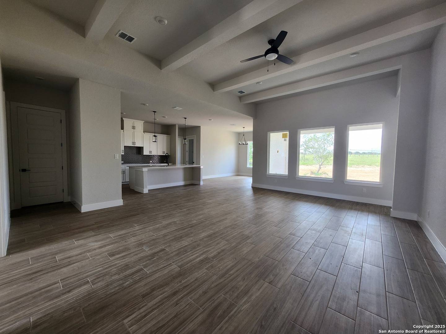 Floresville, TX 78114,254 Firewheel Lp
