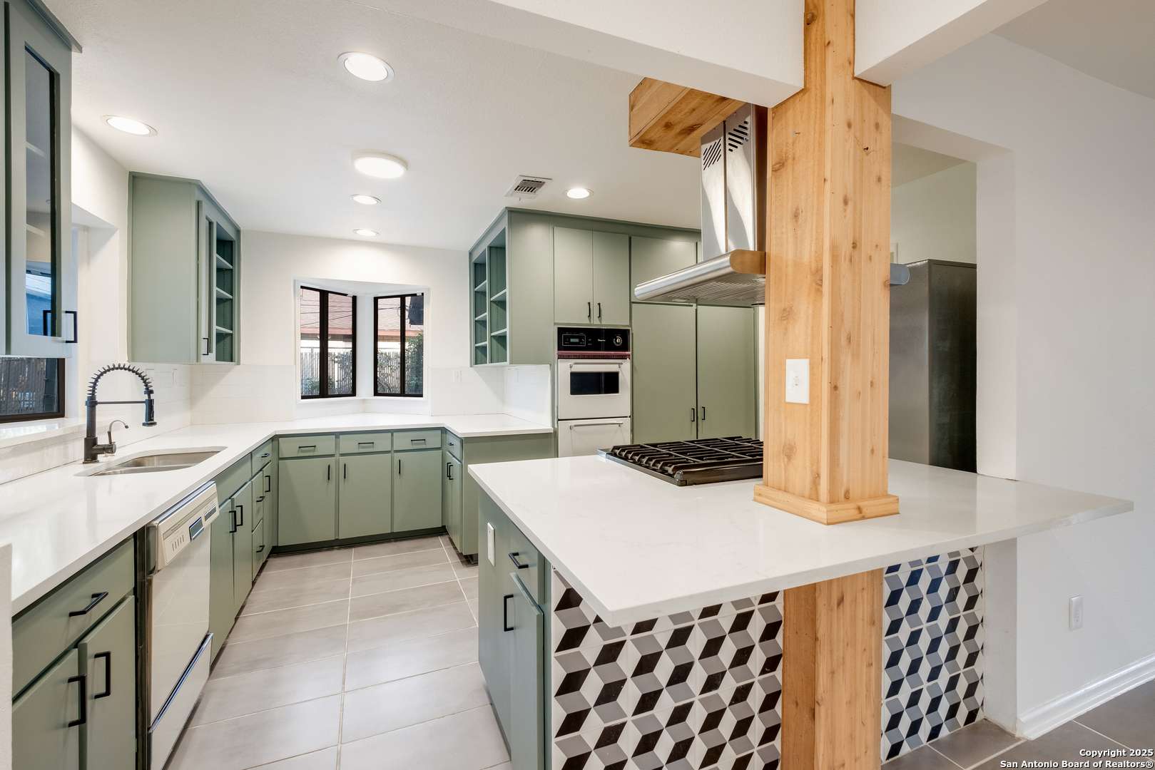 Boerne, TX 78006,120 Dawn
