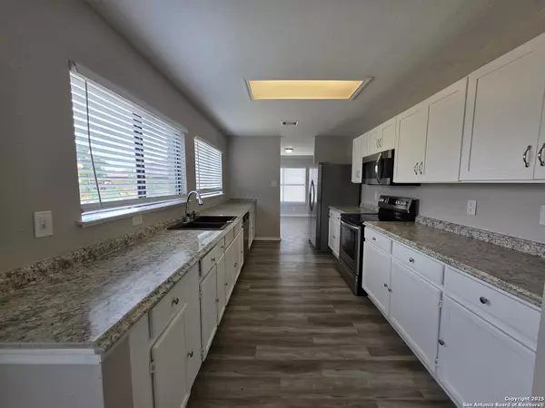 San Antonio, TX 78244,5026 Pine Lake