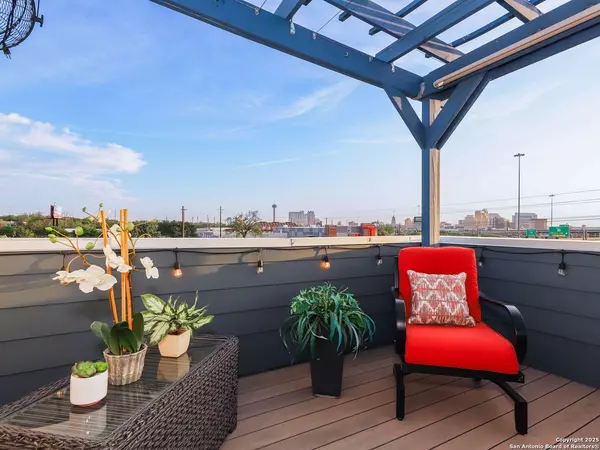 San Antonio, TX 78208,1606 Hackberry UNIT 201