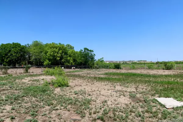 San Antonio, TX 78242,6022 Pioneer Rdg