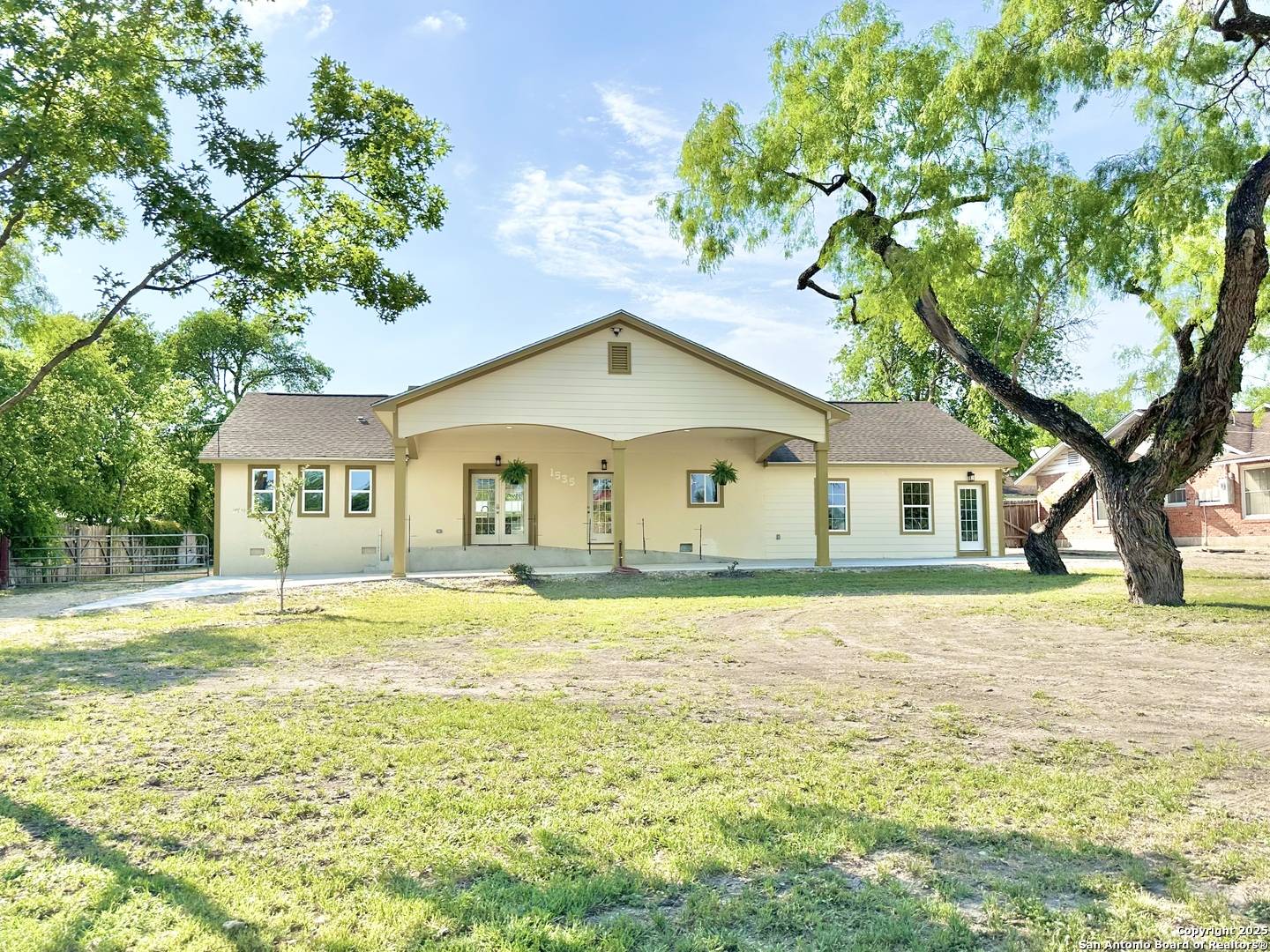 1535 Hillcrest Drive, San Antonio, TX 78228