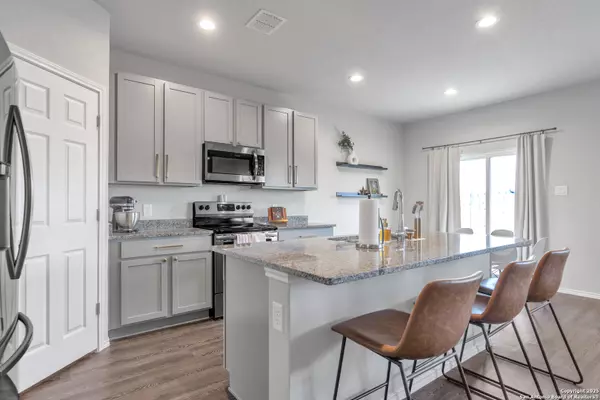 San Antonio, TX 78221,610 pleasanton