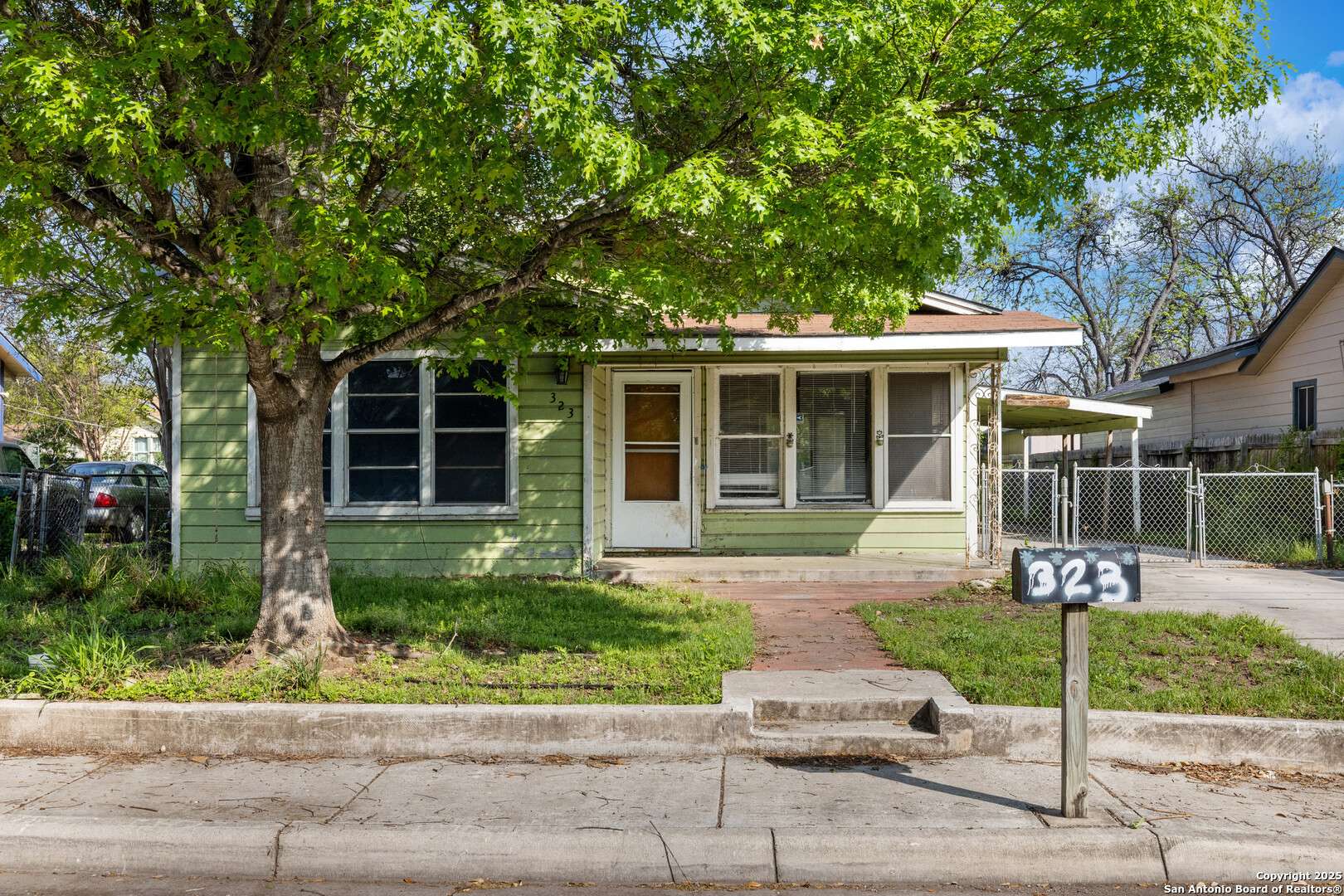 San Antonio, TX 78204,323 Finton