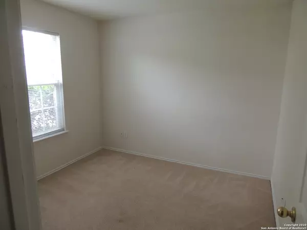 Converse, TX 78109,9930 Shawnee Bluff