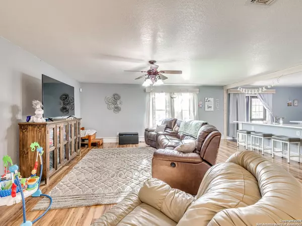 New Braunfels, TX 78130,689 Northgap