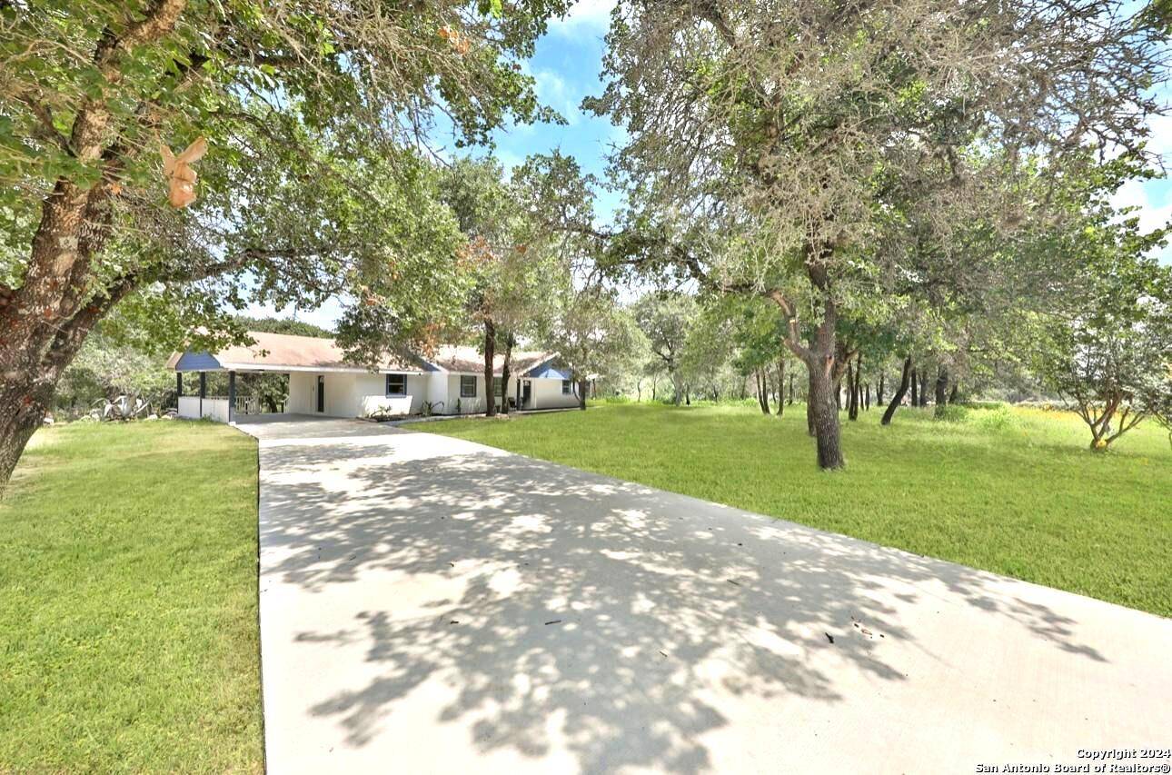 23207 KENDALL WAY, San Antonio, TX 78264-4237